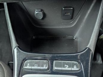 VAUXHALL CROSSLAND X 1.2 Elite SUV 5dr Petrol Manual Euro 6 (83 ps)