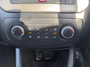 KIA VENGA 1.4 EcoDynamics 2 MPV 5dr Petrol Manual Euro 5 (s/s) (89 bhp)