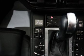 PORSCHE MACAN 3.0T V6 S SUV 5dr Petrol PDK 4WD Euro 6 (s/s) (354 ps)