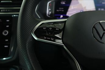 VOLKSWAGEN TIGUAN 1.5 TSI R-Line DSG Euro 6 (s/s) 5dr