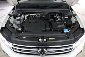 VOLKSWAGEN TIGUAN 1.5 TSI R-Line DSG Euro 6 (s/s) 5dr