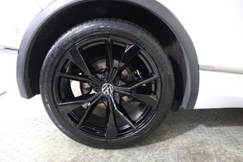 VOLKSWAGEN TIGUAN 1.5 TSI R-Line DSG Euro 6 (s/s) 5dr