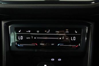 VOLKSWAGEN TIGUAN 1.5 TSI R-Line DSG Euro 6 (s/s) 5dr