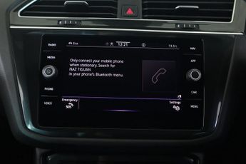 VOLKSWAGEN TIGUAN 1.5 TSI R-Line DSG Euro 6 (s/s) 5dr