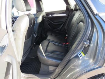 AUDI Q3 2.0 TDI S line SUV 5dr Diesel S Tronic quattro Euro 5 (s/s) (177