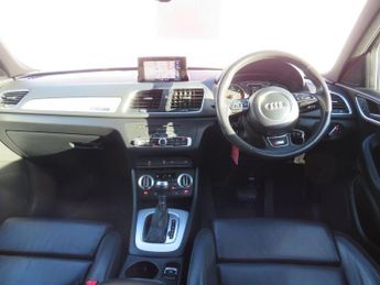 AUDI Q3 2.0 TDI S line SUV 5dr Diesel S Tronic quattro Euro 5 (s/s) (177