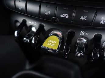 MINI Electric Hatch Cooper SE 32.6kWh Level 1 Hatchback 3dr Electric Auto (184 ps)