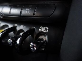 MINI Electric Hatch Cooper SE 32.6kWh Level 1 Hatchback 3dr Electric Auto (184 ps)