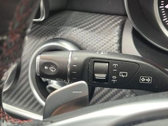 MERCEDES-BENZ A-CLASS 2.1 A200d AMG Line (Premium Plus) Hatchback 5dr Diesel 7G-DCT Eu