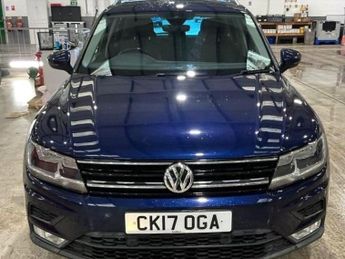 VOLKSWAGEN TIGUAN 2.0 TDI BlueMotion Tech SE SUV 5dr Diesel DSG Euro 6 (s/s) (150 