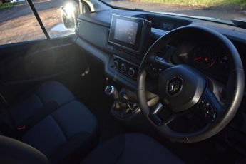 RENAULT TRAFIC 2.0 dCi Blue SL28 Business+ Panel Van 5dr Diesel Manual L1 H1 Eu