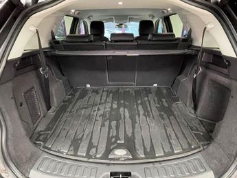 LAND ROVER DISCOVERY SPORT 2.0 TD4 SE Tech SUV 5dr Diesel Auto 4WD Euro 6 (s/s) (180 ps)