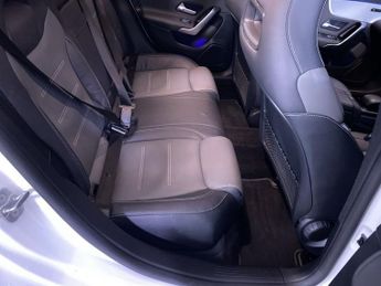 MERCEDES-BENZ CLA 1.3 CLA250e 15.6kWh AMG Line Night Edition (Premium Plus) Shooti