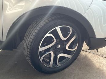 RENAULT CAPTUR 1.5 dCi Dynamique S MediaNav SUV 5dr Diesel EDC Euro 5 (90 ps)