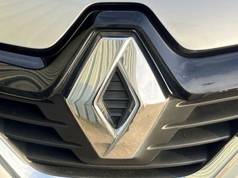 RENAULT CAPTUR 1.5 dCi Dynamique S MediaNav SUV 5dr Diesel EDC Euro 5 (90 ps)