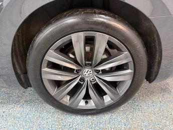 VOLKSWAGEN ARTEON 2.0 TSI SE Fastback 5dr Petrol DSG Euro 6 (s/s) (190 ps)