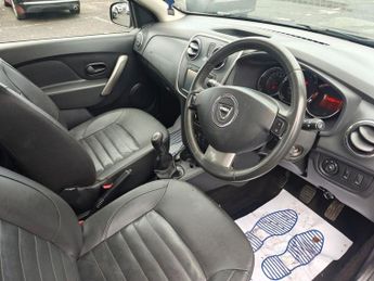 DACIA SANDERO STEPWAY 1.5 dCi Laureate Hatchback 5dr Diesel Manual Euro 6 (s/s) (90 ps