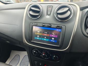 DACIA SANDERO STEPWAY 1.5 dCi Laureate Hatchback 5dr Diesel Manual Euro 6 (s/s) (90 ps