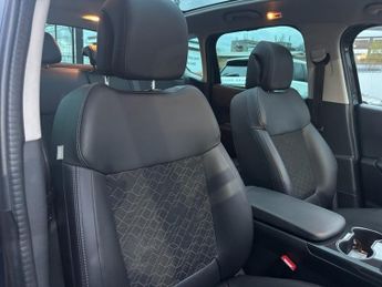 PEUGEOT 3008 1.6 BlueHDi Allure SUV 5 Door Diesel Automatic Blue ETG Euro 6 L