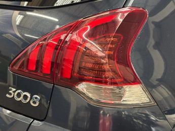 PEUGEOT 3008 1.6 BlueHDi Allure SUV 5 Door Diesel Automatic Blue ETG Euro 6 L