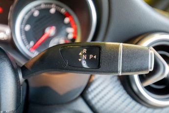 MERCEDES-BENZ A-CLASS 2.1 A200d AMG Line (Premium) Hatchback 5dr Diesel 7G-DCT Euro 6 