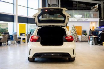 MERCEDES-BENZ A-CLASS 2.1 A200d AMG Line (Premium) Hatchback 5dr Diesel 7G-DCT Euro 6 