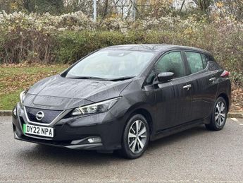 Nissan Leaf 40kWh Acenta Hatchback 5dr Electric Auto (150 ps)
