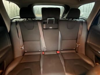 VOLVO XC60 2.0 D4 SE Nav SUV 5dr Diesel Geartronic Euro 6 (s/s) (181 ps)