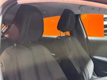 PEUGEOT E-208 50kWh Allure Premium Hatchback 5dr Electric Auto (136 ps)