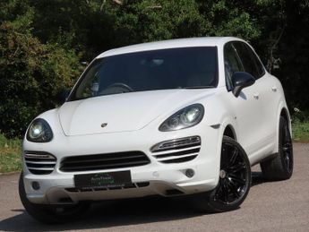 Porsche Cayenne 3.0 TD V6 SUV 5dr Diesel Tiptronic 4WD Euro 5 (s/s) (240 ps)
