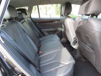 SKODA ENYAQ 62kWh 60 Auto 5dr (DC120kW)