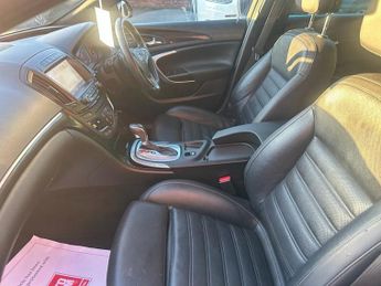 VAUXHALL INSIGNIA 2.0 CDTi SRi VX Line Nav Hatchback 5dr Diesel Auto Euro 6 (170 p