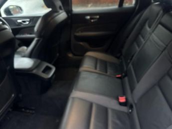 VOLVO V60 2.0 D3 R-Design Plus Estate 5dr Diesel Auto Euro 6 (s/s) (150 ps