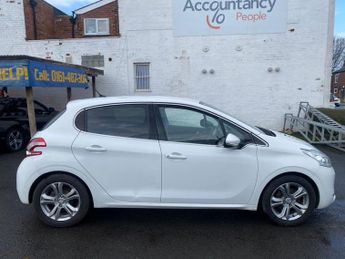PEUGEOT 208 1.2 VTi PureTech Allure Hatchback 5dr Petrol Manual Euro 5 (82 p