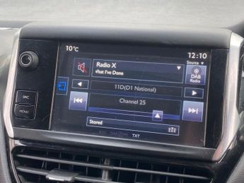 PEUGEOT 208 1.2 VTi PureTech Allure Hatchback 5dr Petrol Manual Euro 5 (82 p