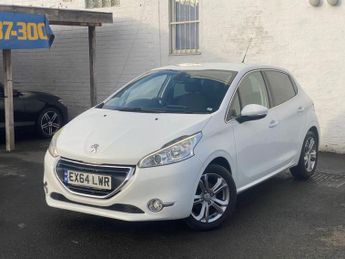 PEUGEOT 208 1.2 VTi PureTech Allure Hatchback 5dr Petrol Manual Euro 5 (82 p