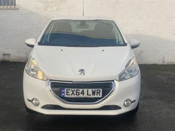 PEUGEOT 208 1.2 VTi PureTech Allure Hatchback 5dr Petrol Manual Euro 5 (82 p
