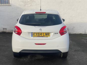 PEUGEOT 208 1.2 VTi PureTech Allure Hatchback 5dr Petrol Manual Euro 5 (82 p
