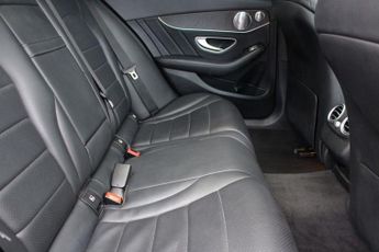 MERCEDES-BENZ C-CLASS 2.1 C250d AMG Line (Premium Plus) Saloon 4dr Diesel G-Tronic+ Eu