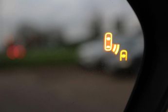 TOYOTA YARIS 1.5 VVT-h Excel Hatchback 5dr Petrol Hybrid E-CVT Euro 6 (s/s) (