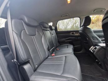 KIA SORENTO 1.6 h T-GDi 3 SUV 5dr Petrol Hybrid Auto AWD Euro 6 (s/s) (226 b