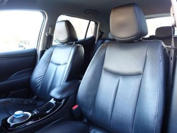 NISSAN LEAF 30kWh Tekna Hatchback 5dr Electric Auto (109 bhp)