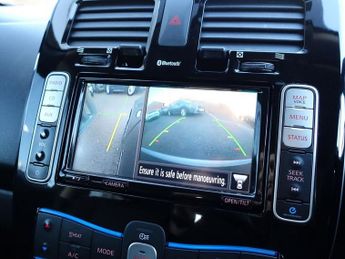 NISSAN LEAF 30kWh Tekna Hatchback 5dr Electric Auto (109 bhp)