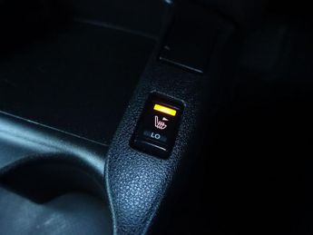 NISSAN LEAF 30kWh Tekna Hatchback 5dr Electric Auto (109 bhp)