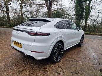 PORSCHE CAYENNE 3.0 V6 E-Hybrid 17.9kWh Platinum Edition Coupe 5dr Petrol Plug-i