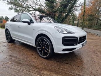 PORSCHE CAYENNE 3.0 V6 E-Hybrid 17.9kWh Platinum Edition Coupe 5dr Petrol Plug-i