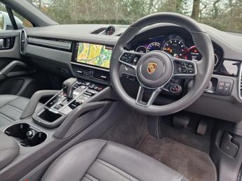 PORSCHE CAYENNE 3.0 V6 E-Hybrid 17.9kWh Platinum Edition Coupe 5dr Petrol Plug-i