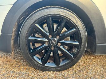 MINI HATCH 2.0 Cooper SD Hatchback 5dr Diesel Auto 6Spd Euro 6 (s/s) (170 p
