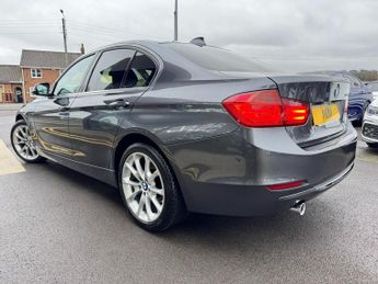 BMW 3 SERIES 2.0 320d Luxury Saloon 4dr Diesel Auto Euro 5 (s/s) (184 ps) * H