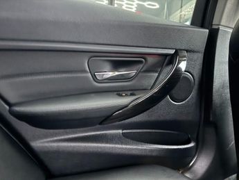 BMW 3 SERIES 2.0 320d Luxury Saloon 4dr Diesel Auto Euro 5 (s/s) (184 ps) * H